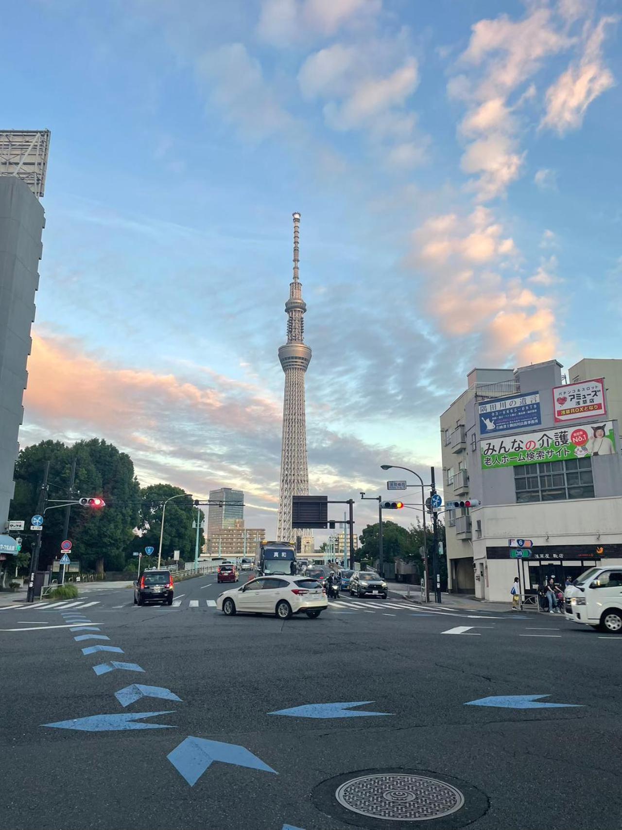 Calum Asakusa Imado Tokyoカルム浅草今戸ツインルーム新築民泊東京浅草隅田川今戸神社近くスカイツリー見えるコンビニコインランドリー近くある浅草駅まで徒歩圏内アクセス便利成田空港羽田空港銀座渋谷東京駅直通 Tóquio